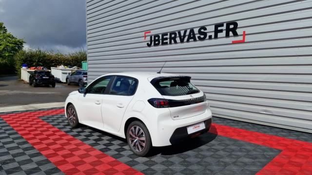 Peugeot 208 image 3
