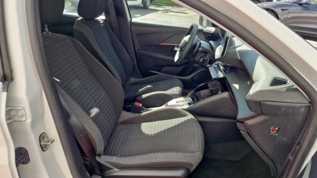 Peugeot 208 image 2