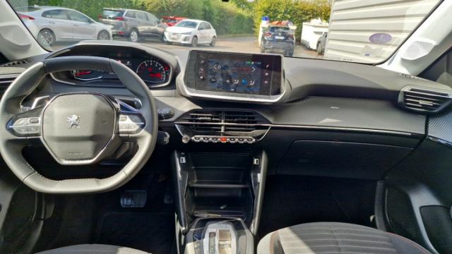 Peugeot 208 image 4