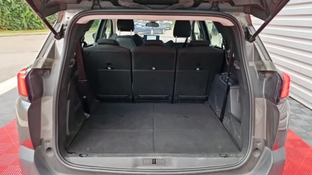 Peugeot 5008 image 8