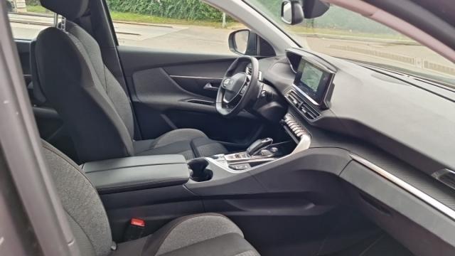 Peugeot 5008 image 6