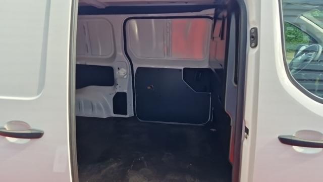 Citroen Jumpy image 7
