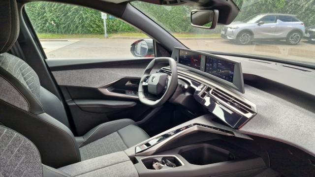 Peugeot 3008 image 8