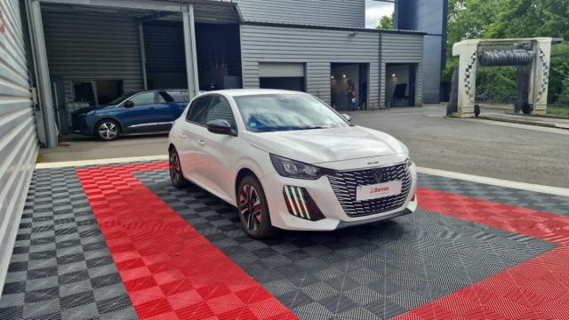 Peugeot 208 image 9