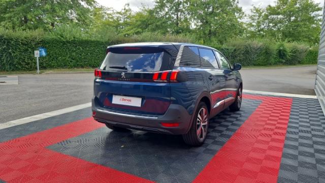 Peugeot 5008 image 4