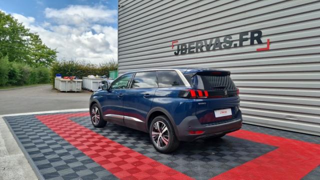 Peugeot 5008 image 1