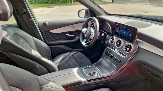 Mercedes Benz Glc image 9