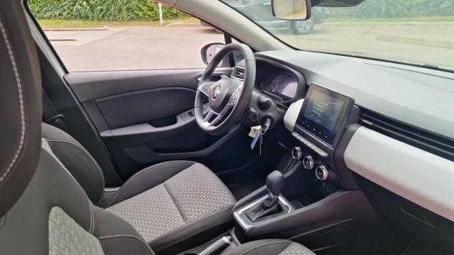 Renault Clio image 9