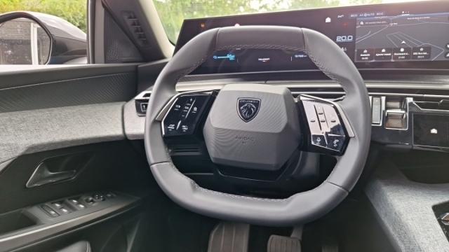 Peugeot 3008 image 1