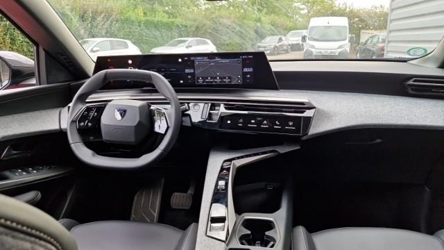 Peugeot 3008 image 2