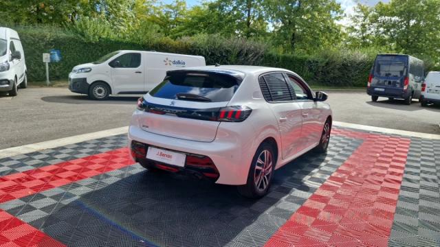 Peugeot 208 image 5