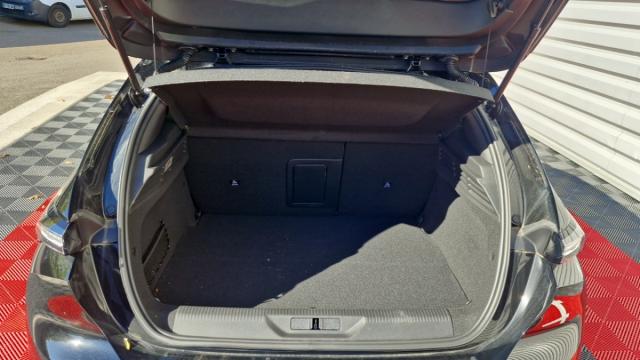 Peugeot 308 image 2