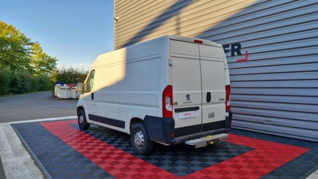 Peugeot Boxer image 1