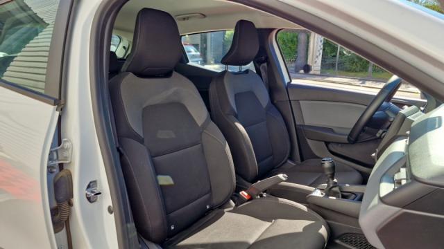 Renault Clio image 7