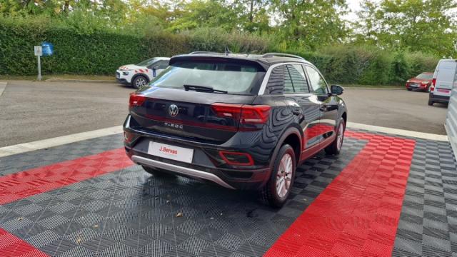 Volkswagen T-Roc image 6