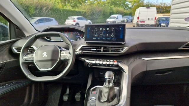 Peugeot 3008 image 8