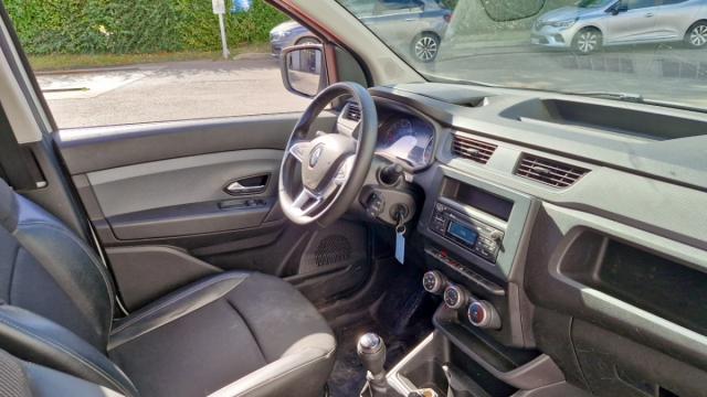 Renault Express Van image 3