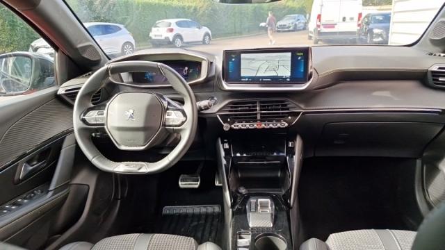 Peugeot 208 image 8