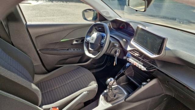 Peugeot 208 image 3
