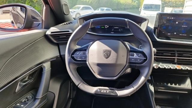 Peugeot 2008 image 9