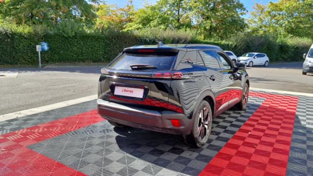 Peugeot 2008 image 2