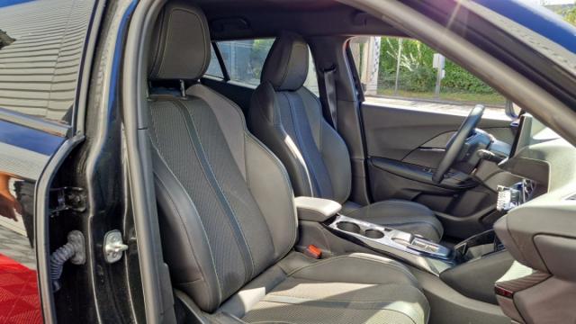Peugeot 2008 image 6