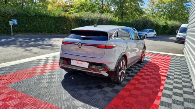 Renault Mégane E-Tech image 2