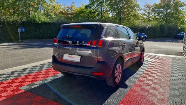 Peugeot 5008 image 2