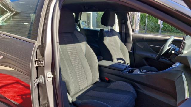 Peugeot 5008 image 8