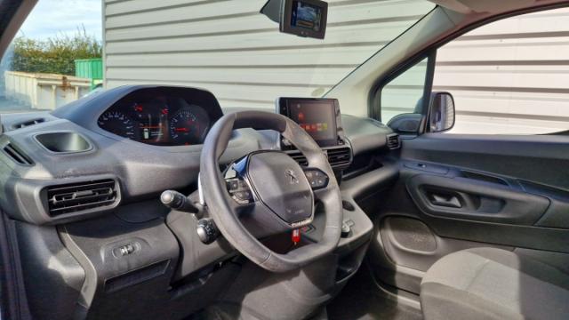 Peugeot Partner image 2