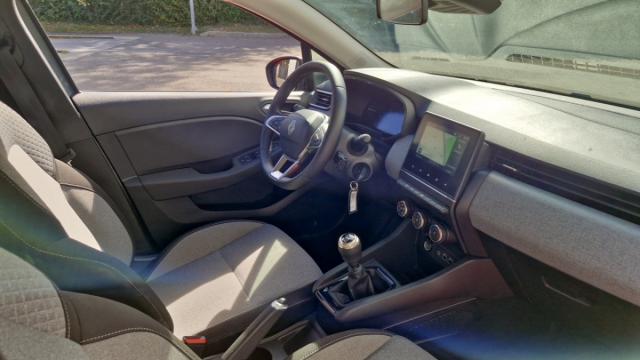 Renault Clio image 9