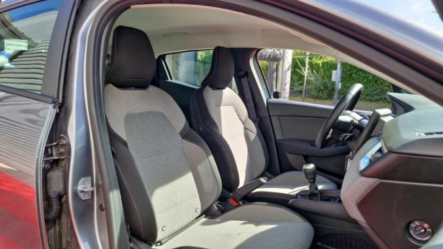 Renault Clio image 6