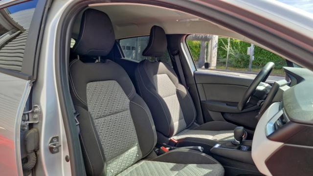 Renault Clio image 9