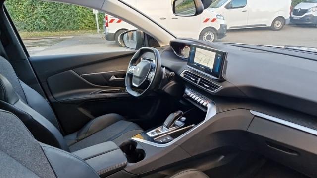 Peugeot 5008 image 8