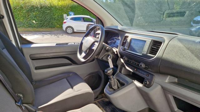 Citroen Jumpy image 3