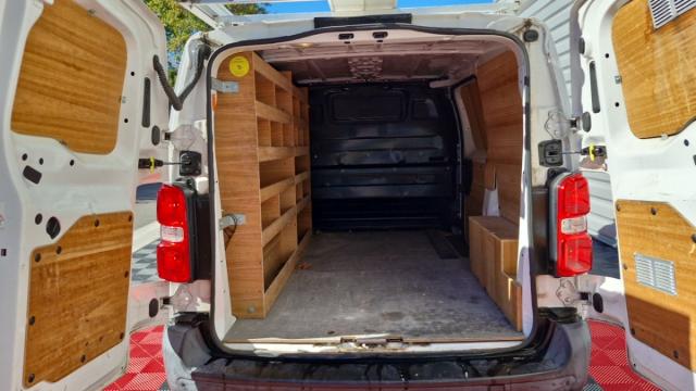 Citroen Jumpy image 9