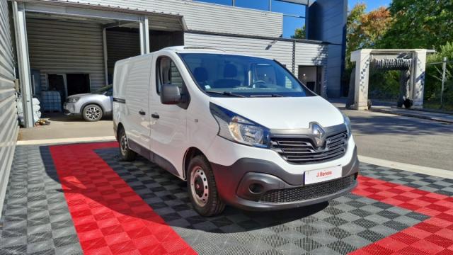 Renault Trafic image 3