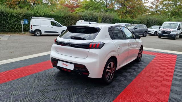 Peugeot 208 image 4