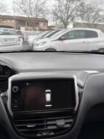 Peugeot 208 image 3