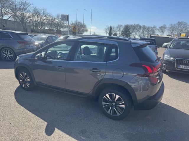 Peugeot 2008 image 2