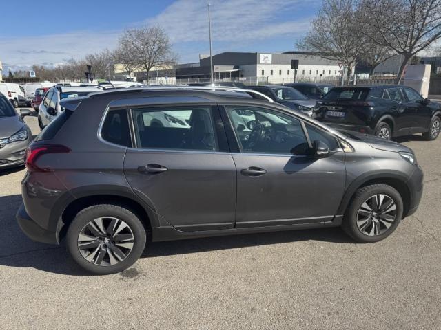 Peugeot 2008 image 5