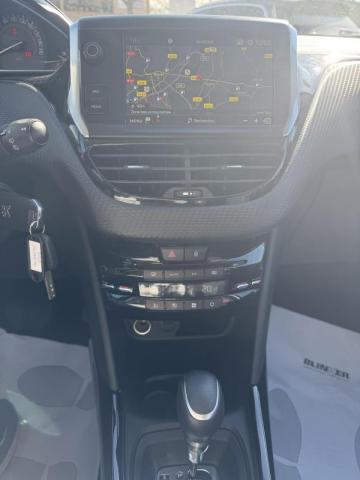 Peugeot 2008 image 4