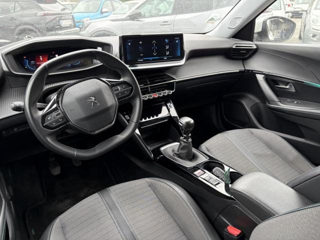 Peugeot 2008 image 3