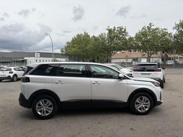 Peugeot 5008 image 6