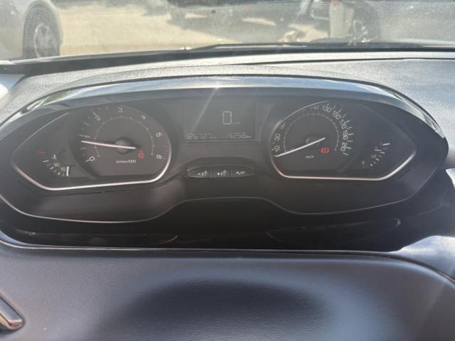 Peugeot 208 image 4