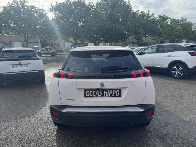 Peugeot 2008 image 1