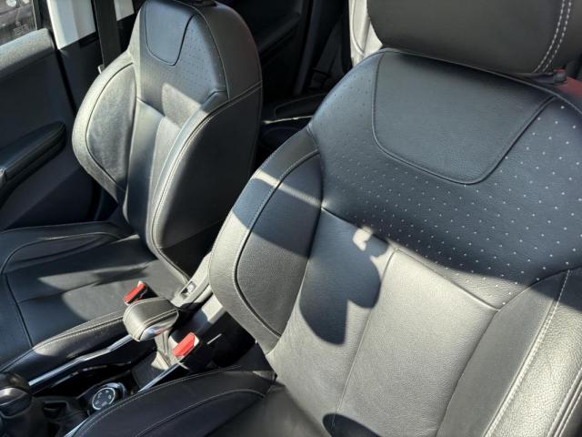 Peugeot 2008 image 6