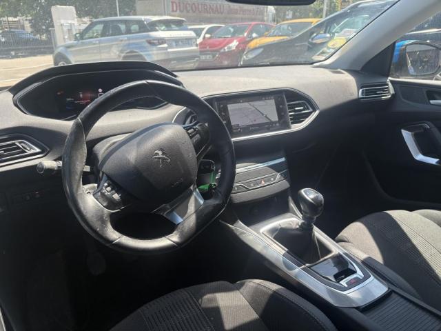 Peugeot 308 image 6