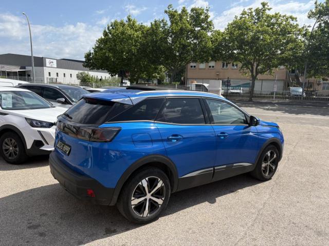 Peugeot 3008 image 2