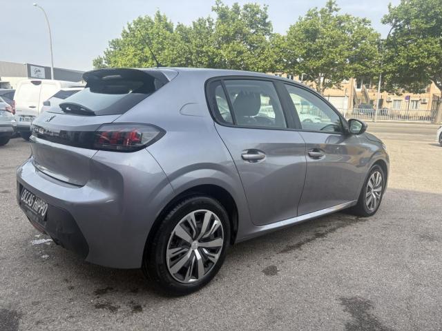 Peugeot 208 image 5